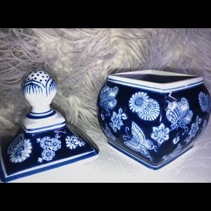 Jewelry/ makeup ceramic vase